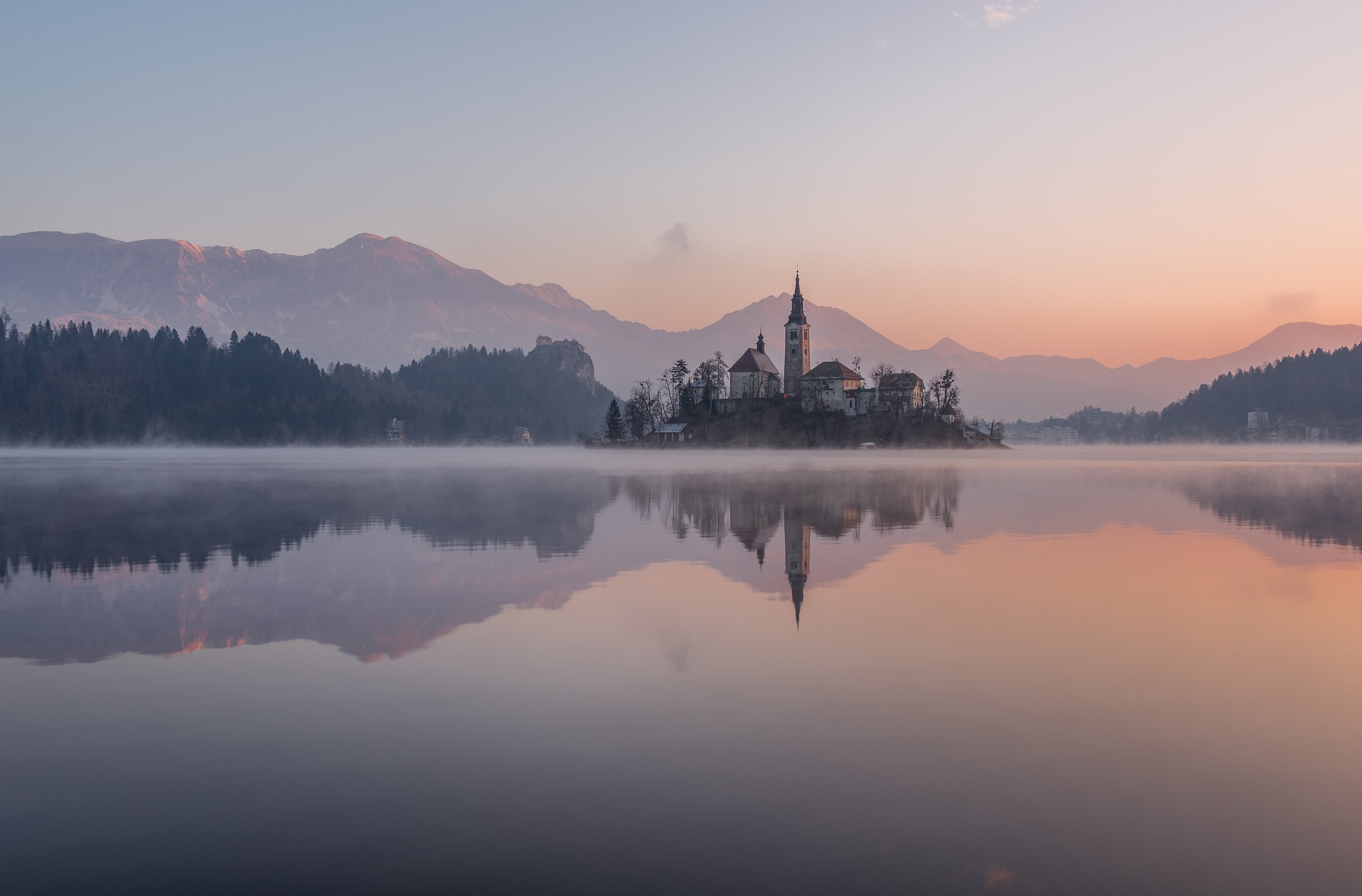 dreamypixel bled 2582655 1920